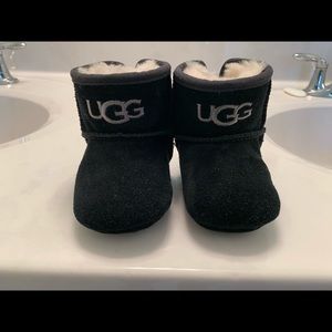 Baby ugg booties